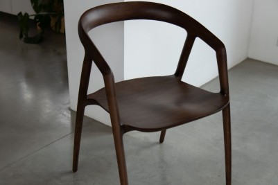 mulberry-chair-walnut-lifestyle